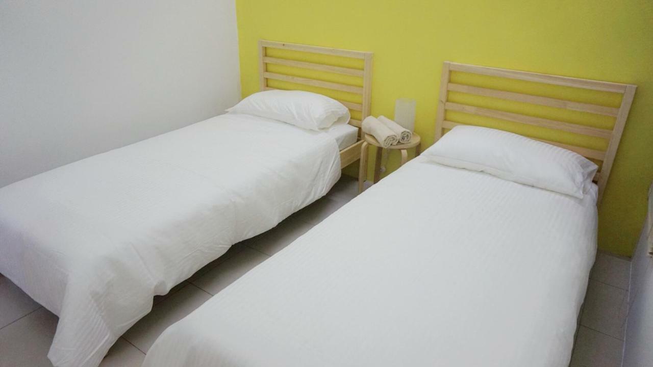 E'S Suite- Homestay That Fits 8 Pax Comfortably. Ipoh Eksteriør bilde