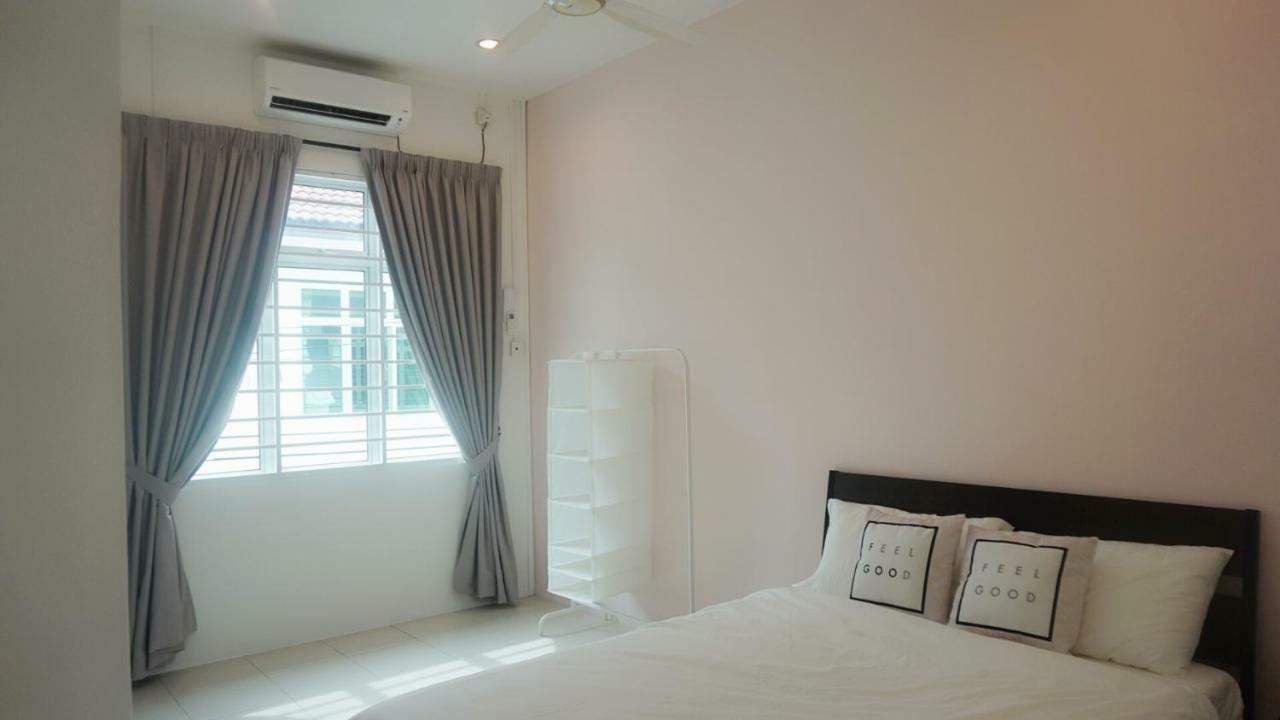 E'S Suite- Homestay That Fits 8 Pax Comfortably. Ipoh Eksteriør bilde